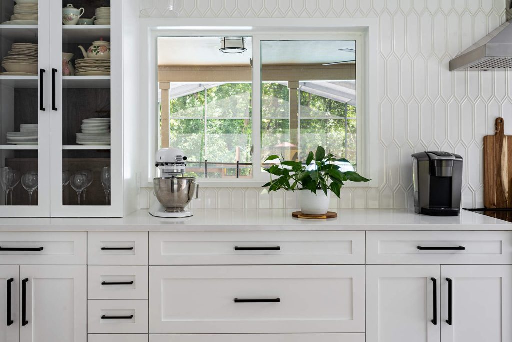 Creating a Timeless Kitchen Design: Classic Cabinet Styles and Colors